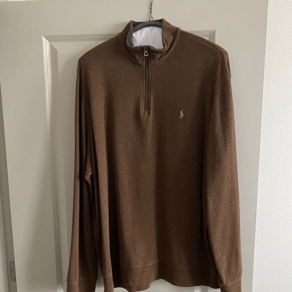 Men’s polo sweatshirt